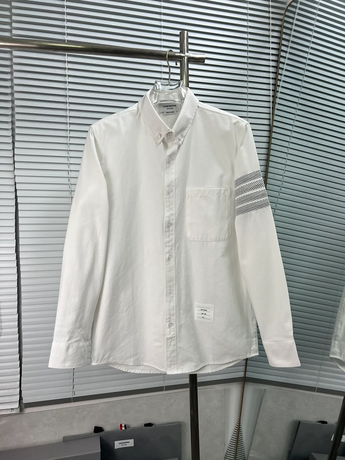 THOM BROWNE Gray 😌 Classic ～TB ， ， ！ ， 🕺 ！ ！ ， ， ， New Arrival， ～ ：Gray White Sizes：01234